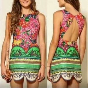 FARM RIO Butterfly Scalloped Open Back Dress